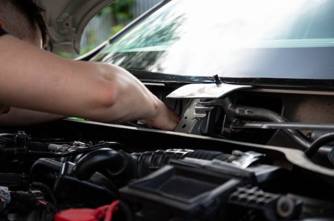 6 Common Signs Your Transmission Needs Repair